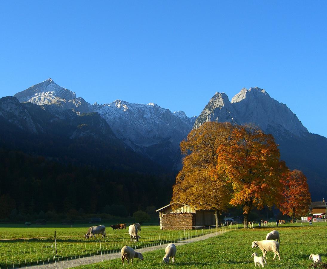 Ferienwohnung Am Kurpark -Wohnung 2,90Qm- Garmisch-Partenkirchen Bagian luar foto